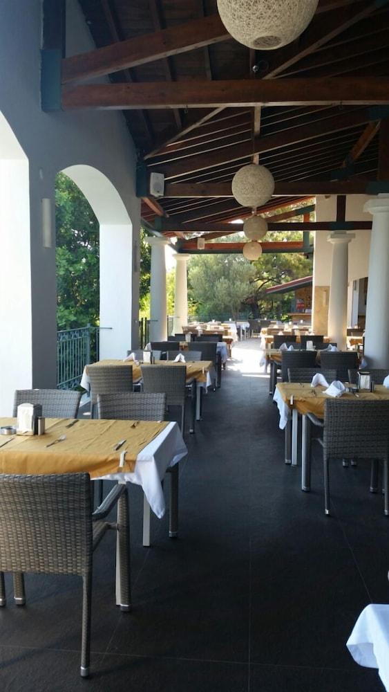 Club Bellamare Мармарис Екстериор снимка