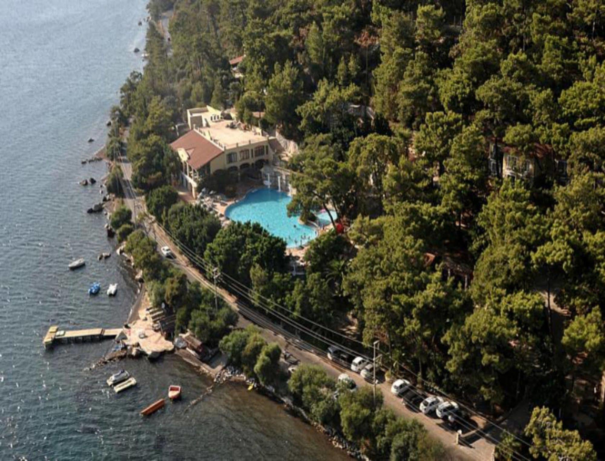 Club Bellamare Мармарис Екстериор снимка