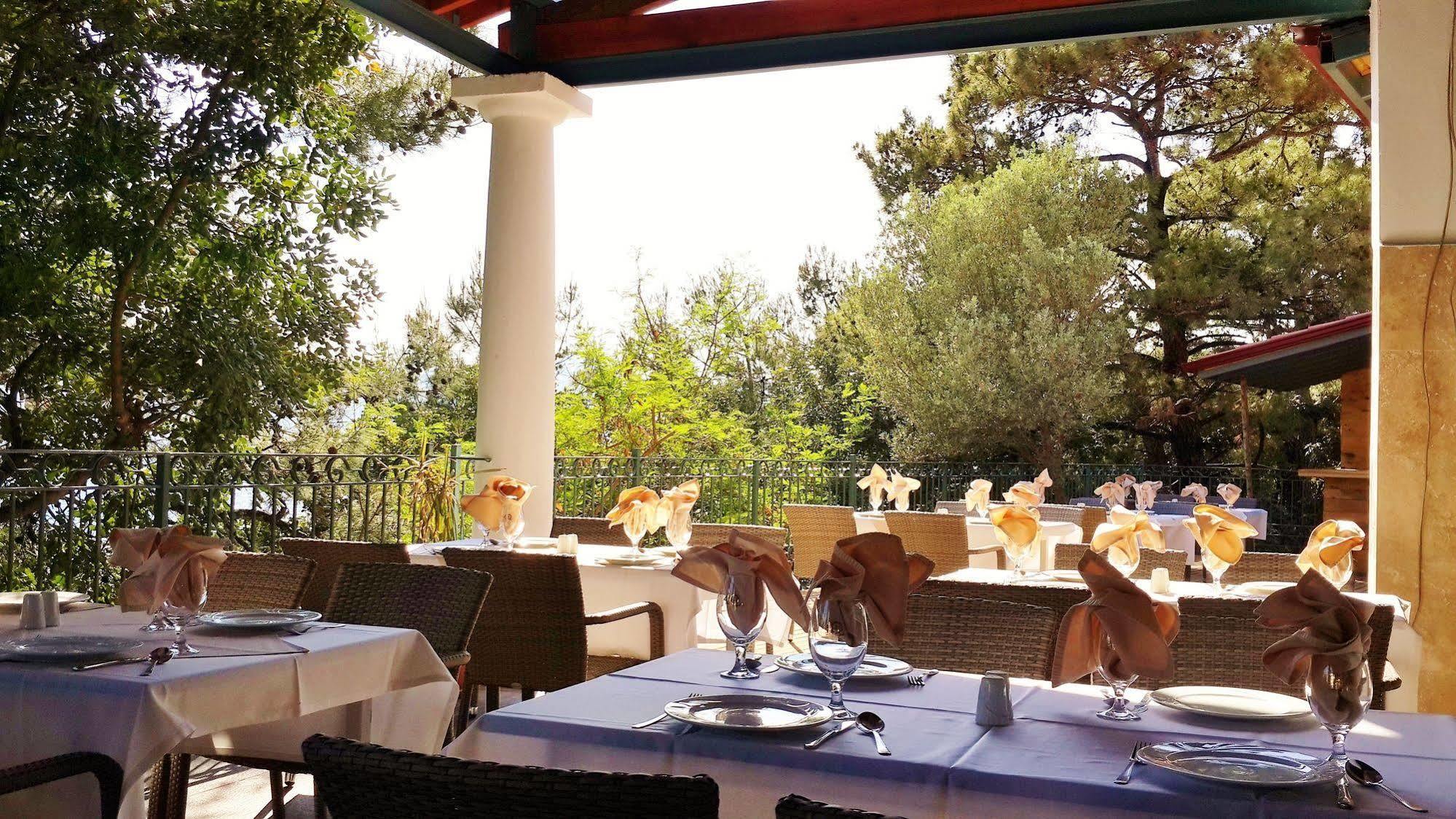 Club Bellamare Мармарис Екстериор снимка